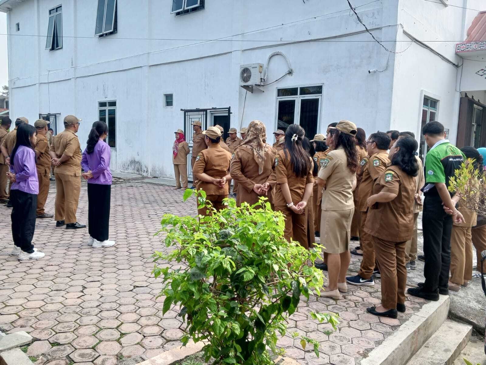 KEGIATAN APEL PAGI DI KECAMATAN SIANTAR MARIHAT