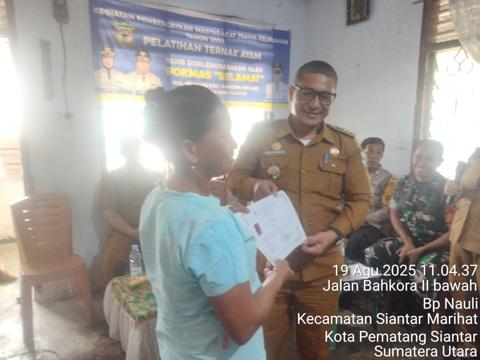 Penutupan Pelatihan Ternak Ayam di Kelurahan BP. Nauli